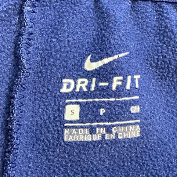 Bundle girls Nike Sz small, 1 capri and 2 pairs of pants. - Picture 3 of 11